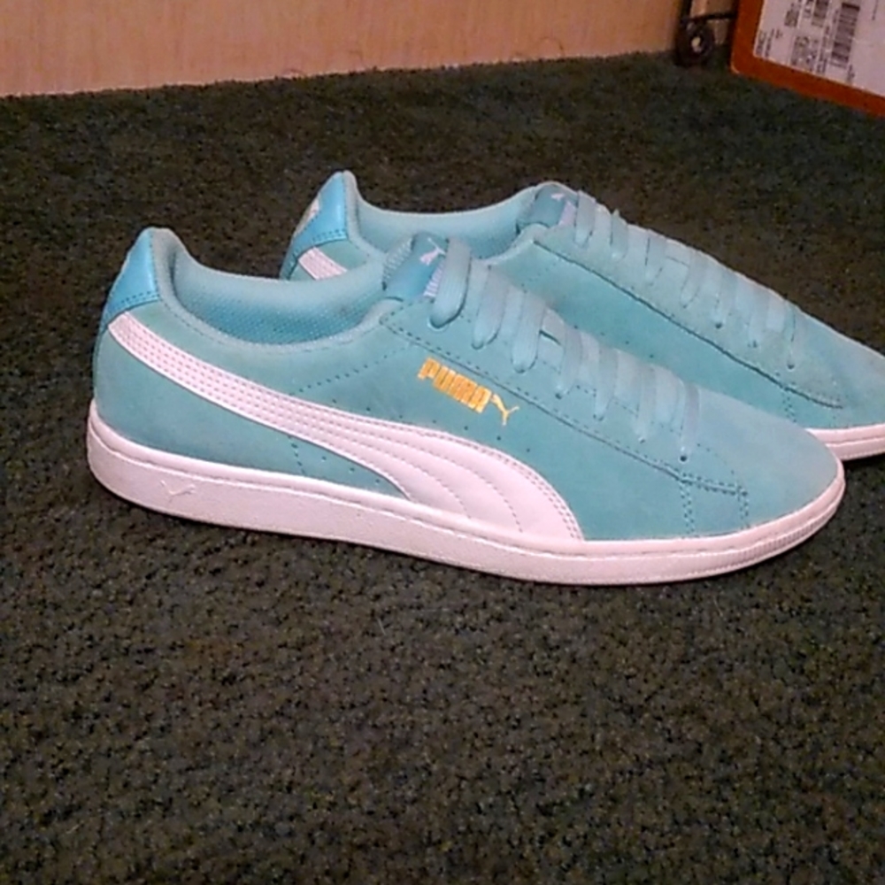 Puma sneakers